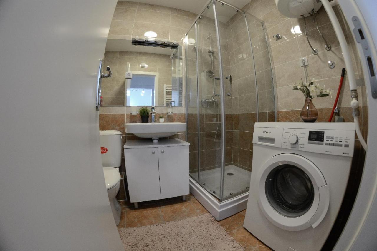 Apartment Dobraya Grey Нови Сад Екстериор снимка