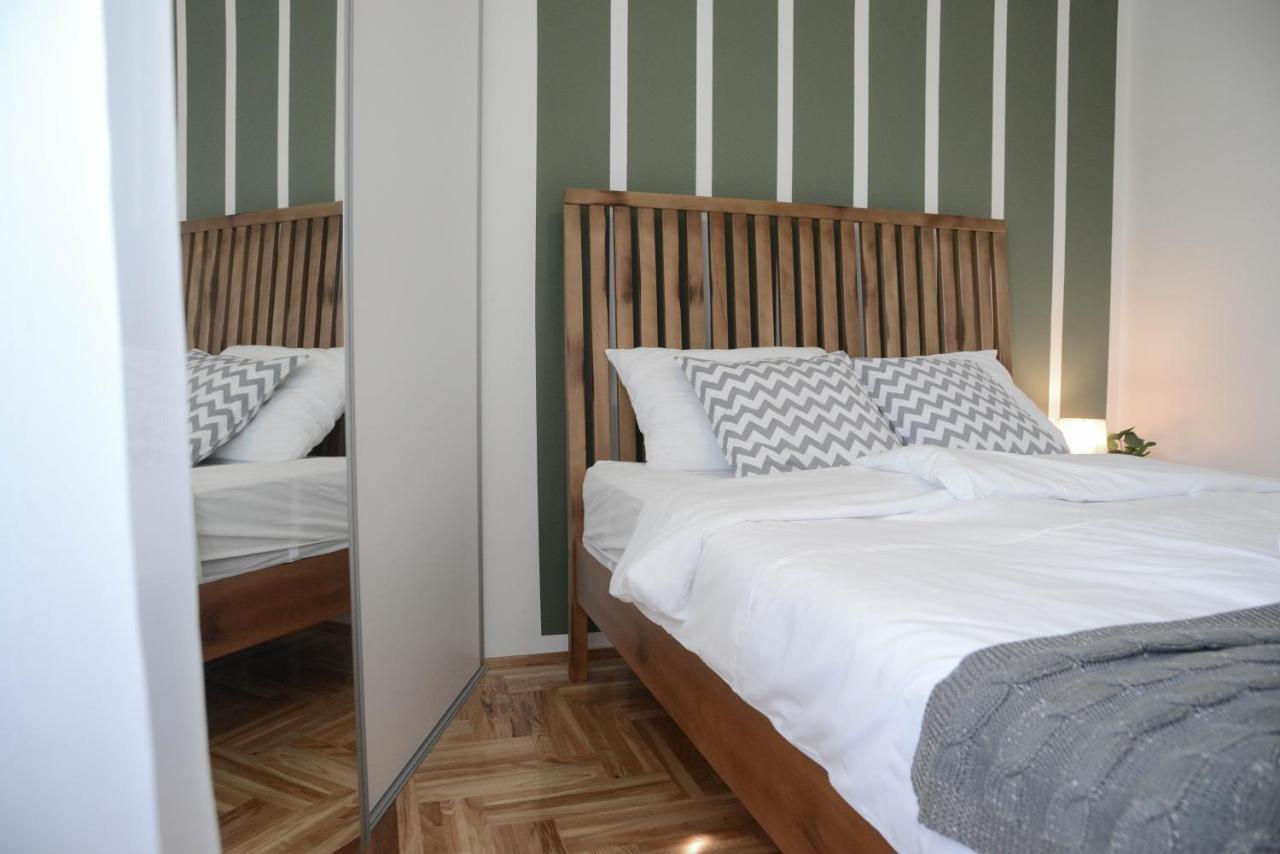 Apartment Dobraya Grey Нови Сад Екстериор снимка